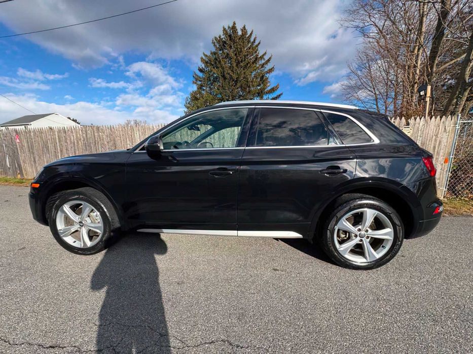 Audi Q5      2020