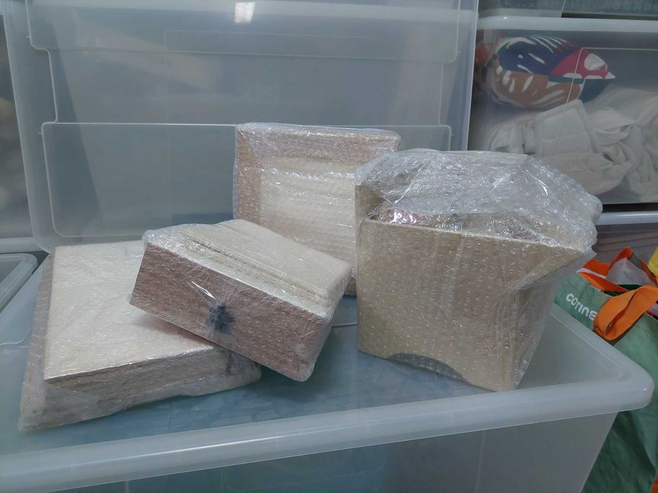 Vendo lote surpresa de peças de madeira para decorar. Novo.