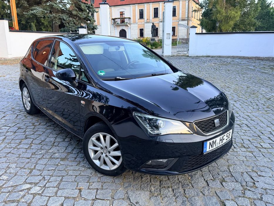 Seat Ibiza Lift 105 KM Xenon Ledy 5 Drzwi Alusy Serwis Bezwypadkowy