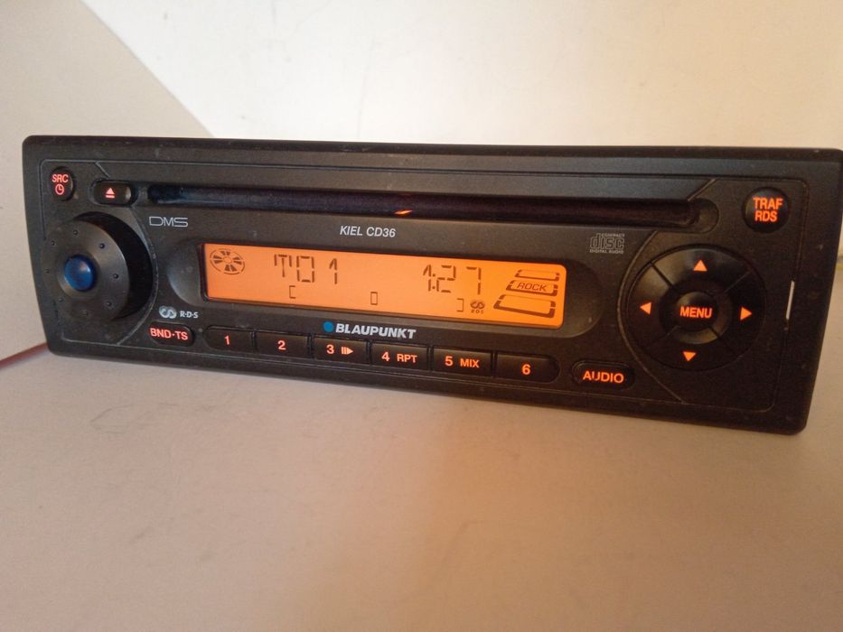 Автомагнітола blaupunkt із bluetooth,pioneer deh-1150mpg із bluetooth