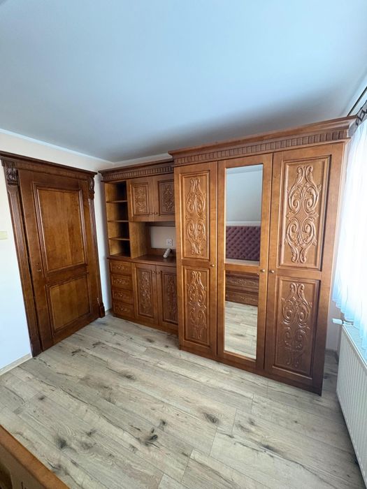 Szafa rzeźbiona pod wymiar
