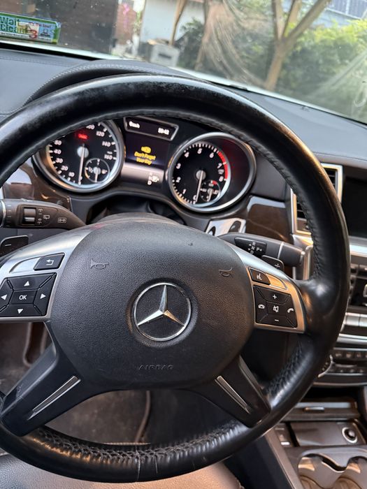 Mercedes GL 450 V8 bi turbo  7 osobowy nowy model okazja