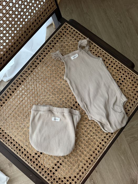 Newbie komplet body i spodenki 74