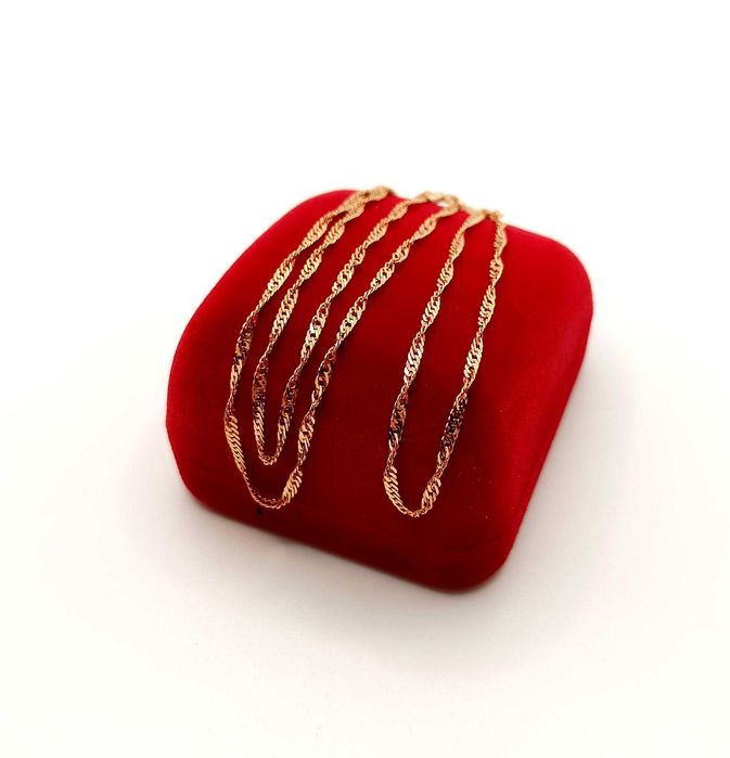 Złoty łańcuszek kręcony Singapur Pr.585 W:2,31gr 49,5cm