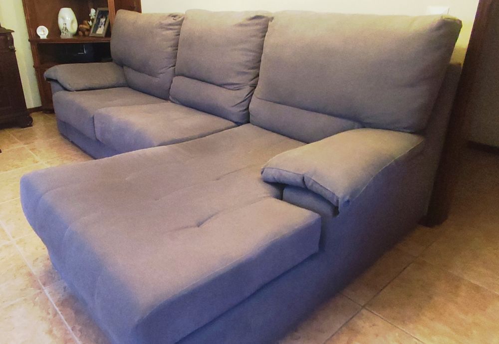 Sofá com chaise longue