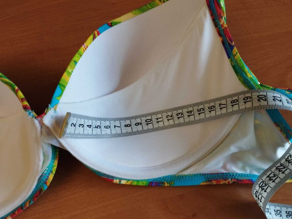 Продам купальник новый