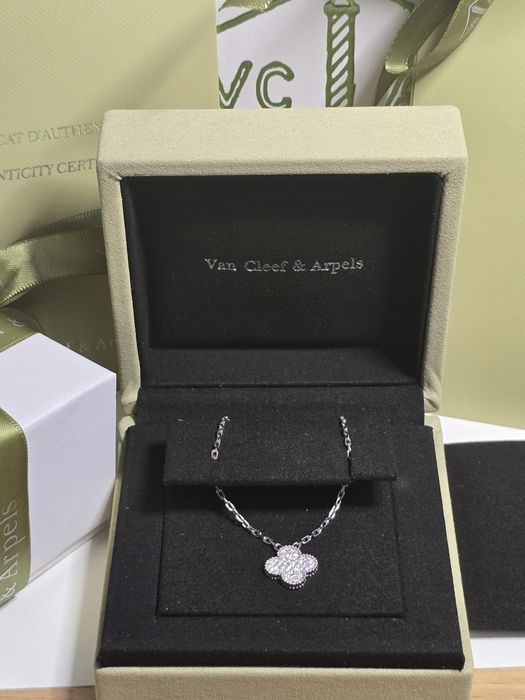 Кулон, подвес Van Cleef с бриллиантами. Підвіс