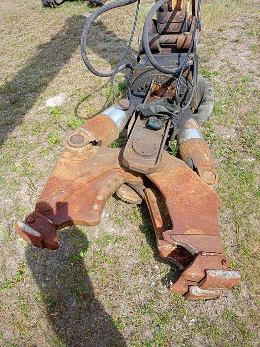 Młot hydrauliczny RAMTEC RT 1500,2400 KG