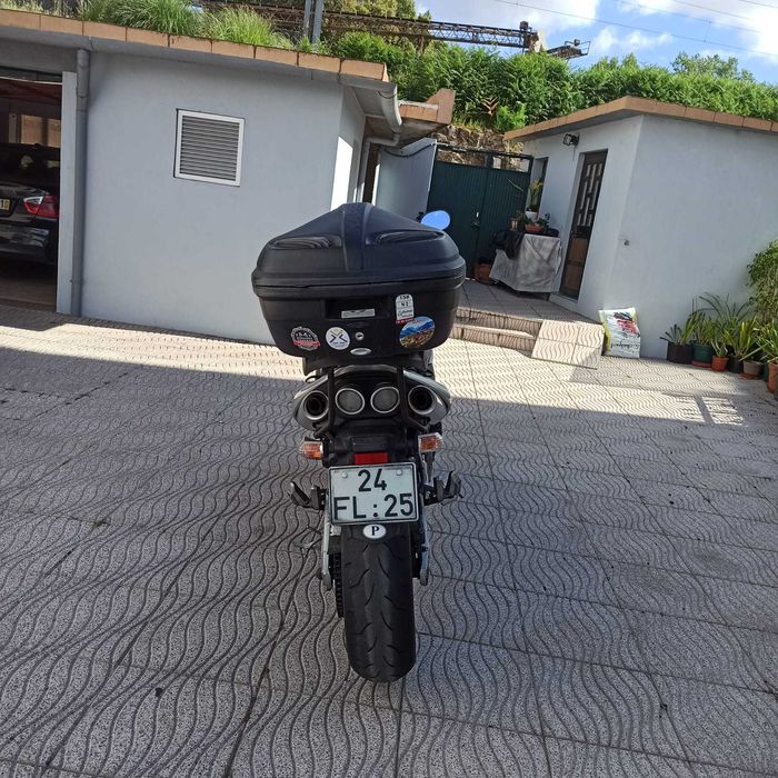 Mota Suzuki GSR 600