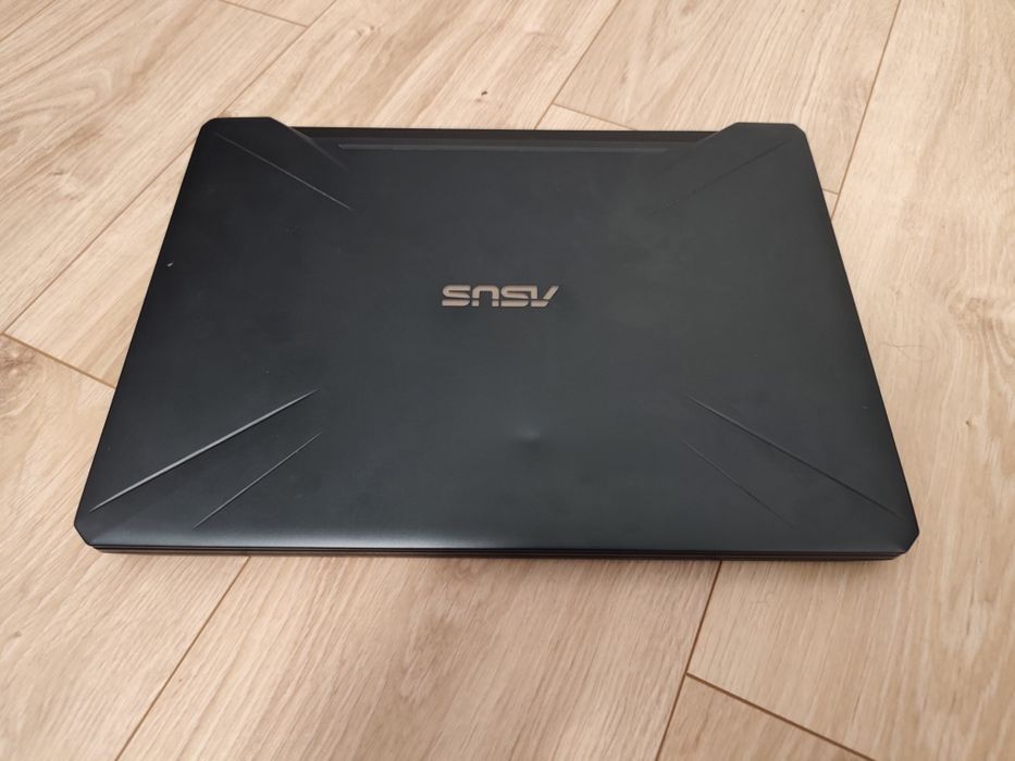 Laptop Gamingowy Asus, świetny prezent na komunię