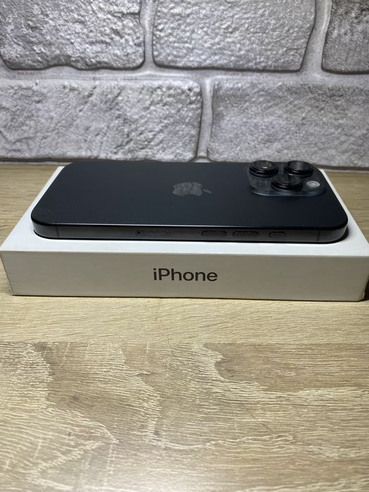 iPhone 16 Pro 93%