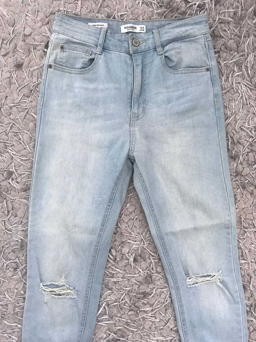 Pull&Bear Spodnie 38 z przetarciami