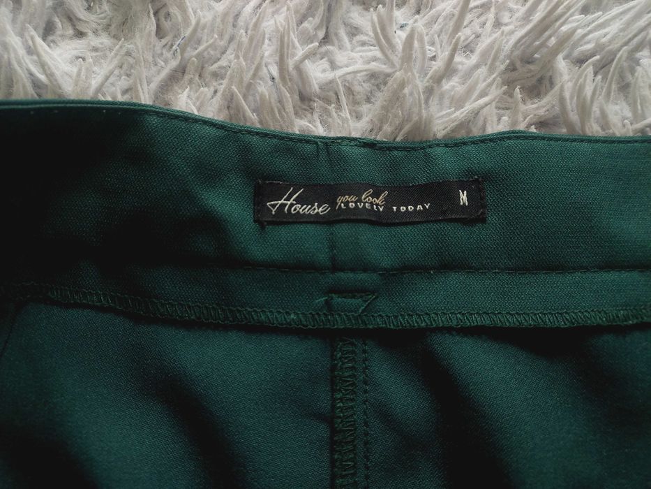 Zielona spódnica House M na jesień