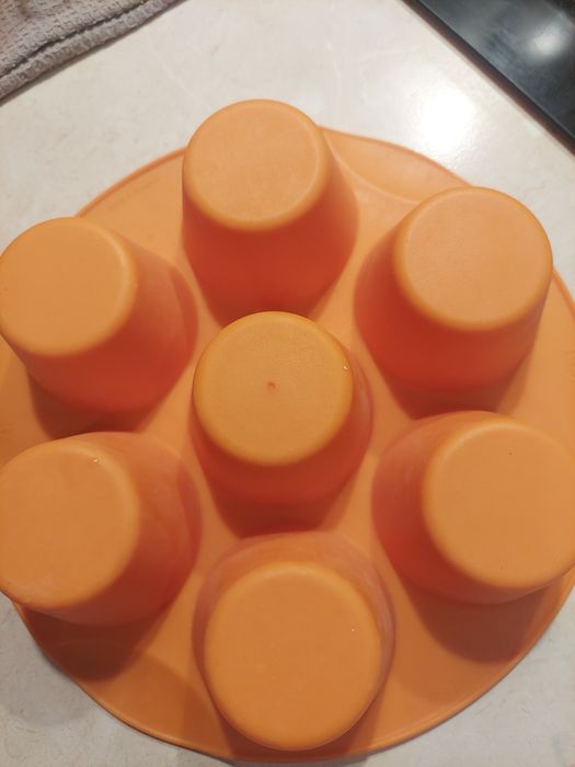 Форма для маффинов тапервар