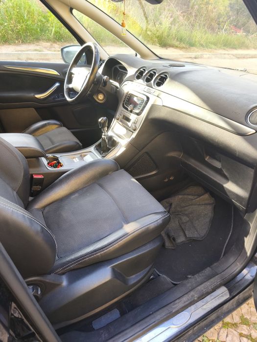 Ford S Max 2.0 preta 7 lugares