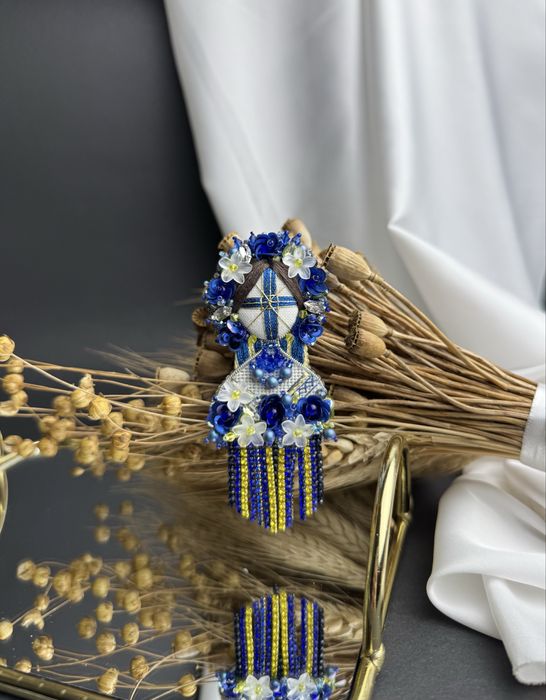 Брошка мотанка, лялька мотанка