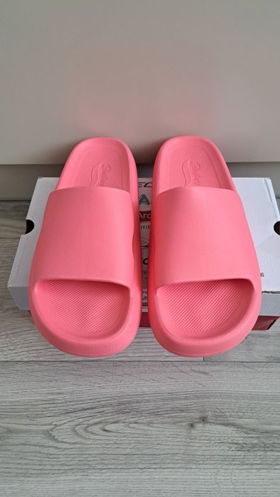 Шлепки сандали нові Skechers