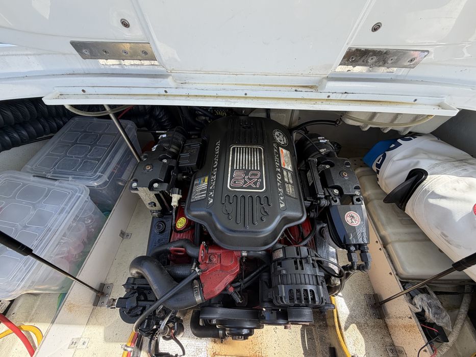Cobalt 222, 5.0, V8 , 370 h , 2007