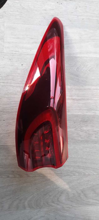 Lampa tylna lewa Kia Sportge IV lift