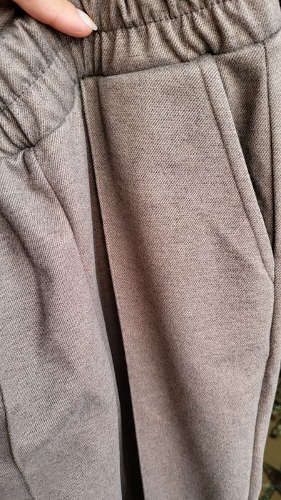 Штани коричневі теплі 42