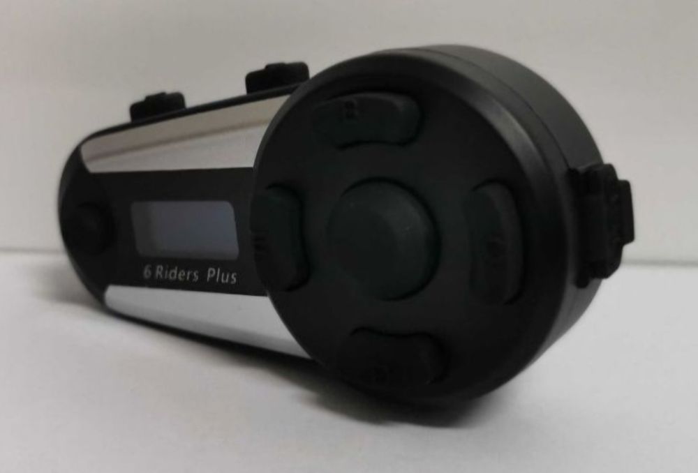 Bluetooth Earpiece/Intercom with Radio for Motorcycles (NEW)64550965358595124