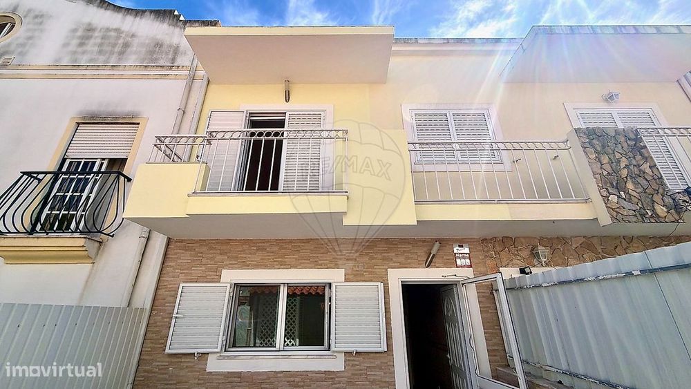 Moradia T4 para venda