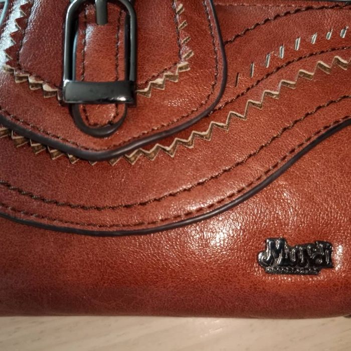 Carteira castanha Mundi