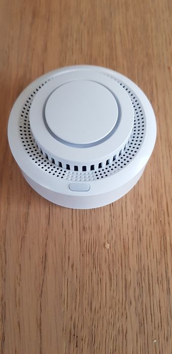 Czujnik Dymu Wifi Smart Life i Tuya na baterie paluszki AA