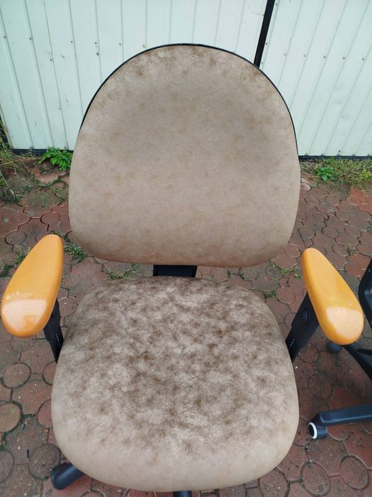 Продам комп'ютерні крісла