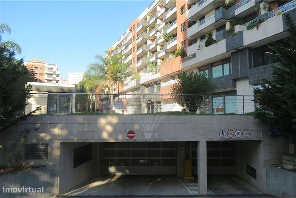 Garagem  para arrendamento