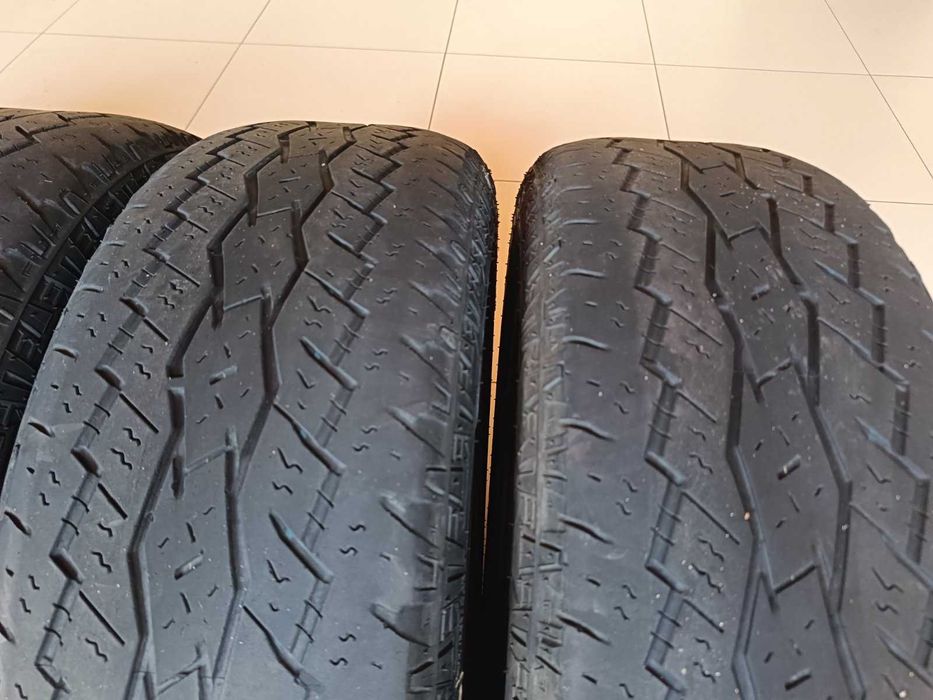 Комплект шин 235/60R18 TOYO A/T Plus Open Country Б/У