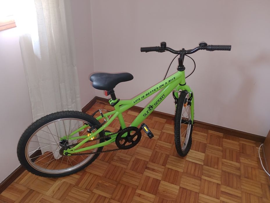 Vendo bicicleta 20polegadas como nova leia o anúncio