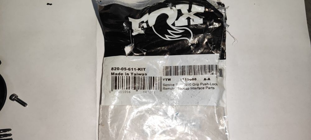 Blokada Fox Service Set: 2020 Grip Push-Lock Remote