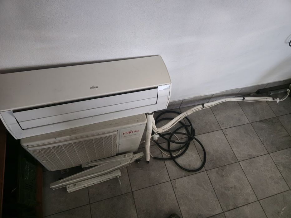 Klimatyzacja klimatyzator Fujitsu cały zestaw
