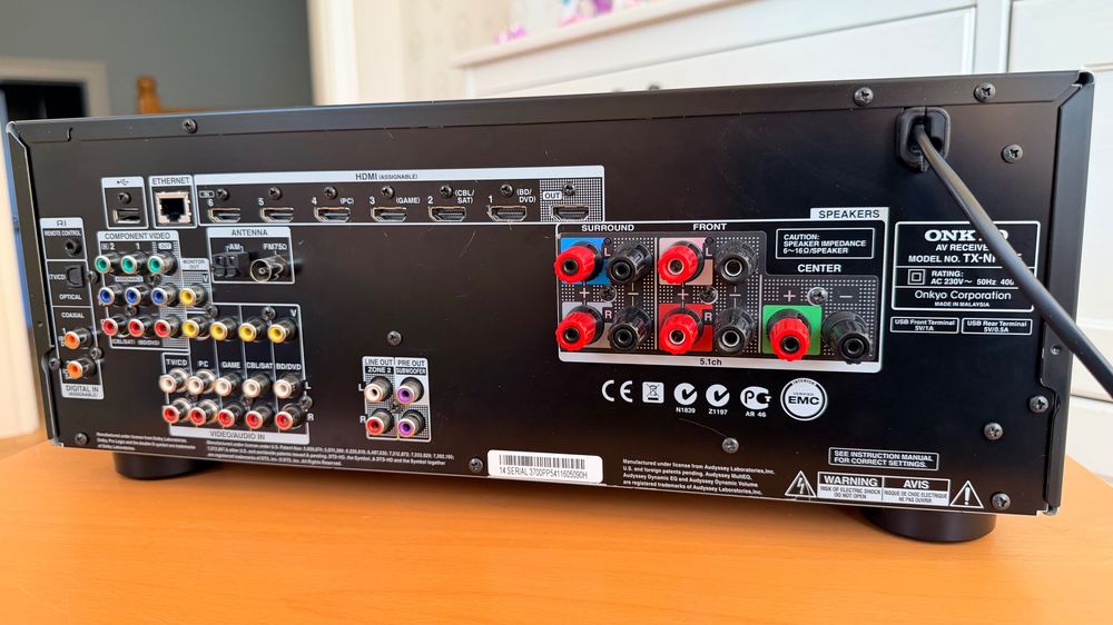 Amplituner ONKYO TX NR 525