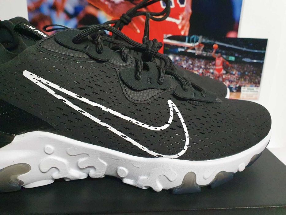 Кросівки Nike React Vision Black White