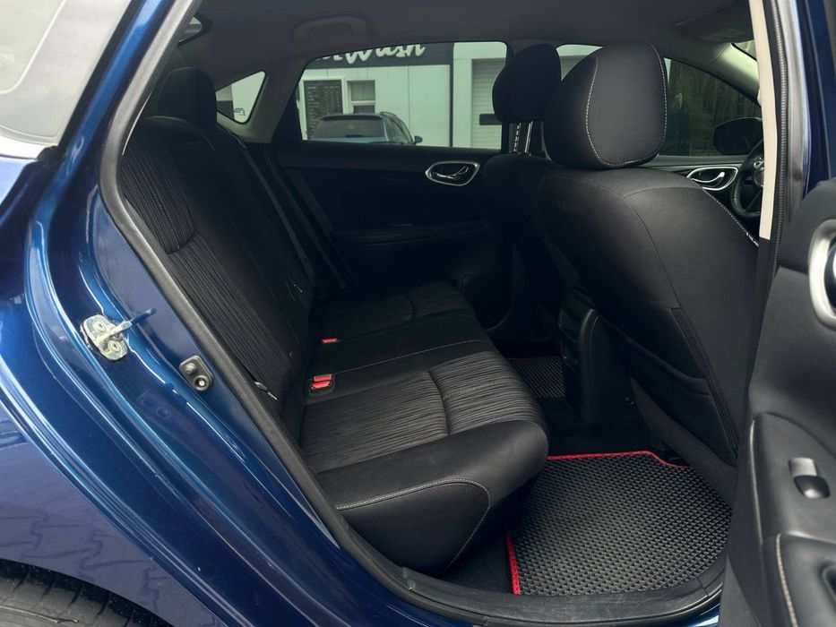 Nissan Sentra 2017 року 1.8 бензин автомат передній привід 128т.км