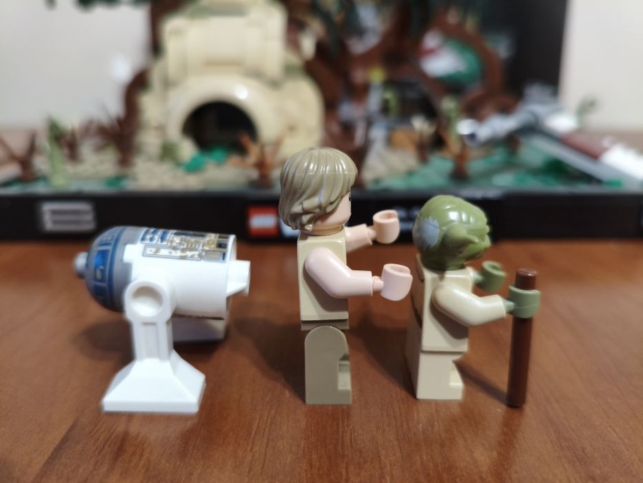 LEGO star wars dagobah diorama