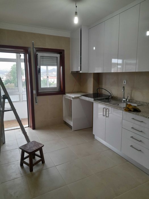 Arrenda-se T3 no centro de Gondomar