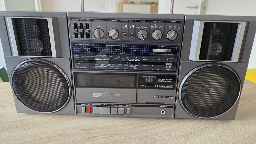 Boombox / Ghetto Blaster Hitachi TRK-9100EZ
