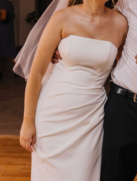Elegancka suknia ślubna