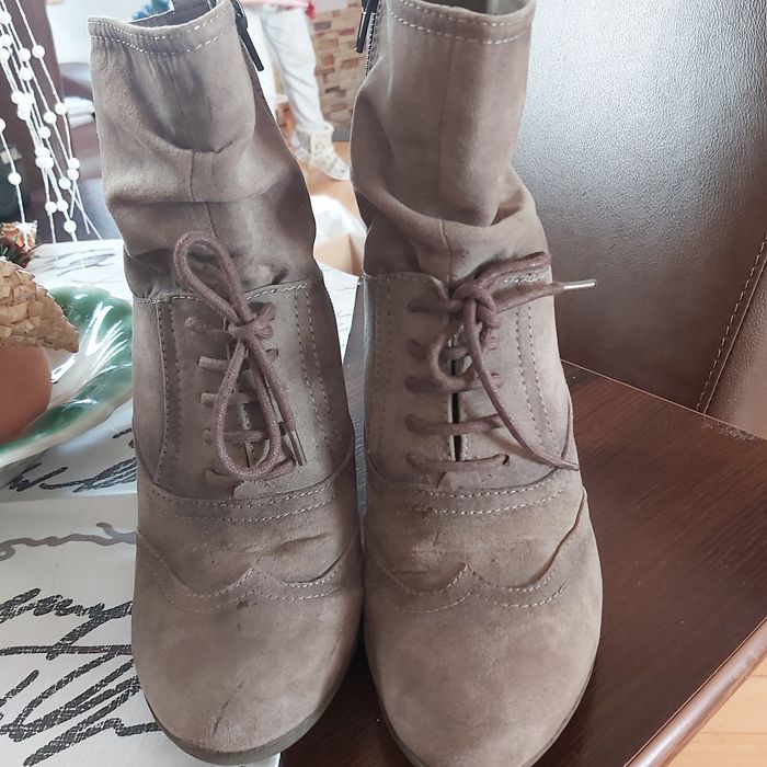 Kozaczki zamszowe r.39 Graceland