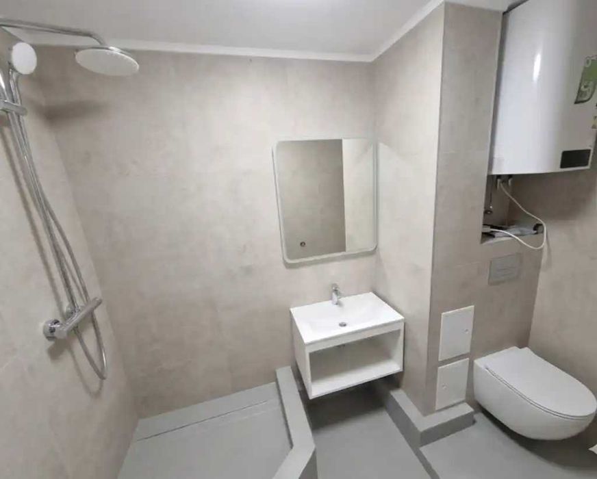 Продаж 2 к кв, 56 м2, ГАЗ,  жм Тополя 3, Б.30, Безнал - Да.