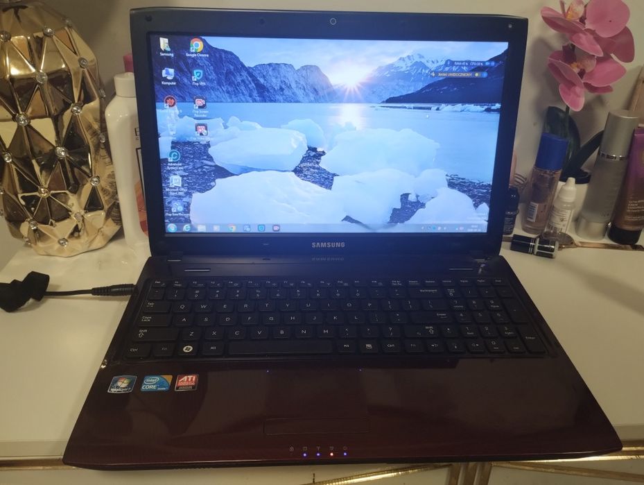 Laptop Samsung R580