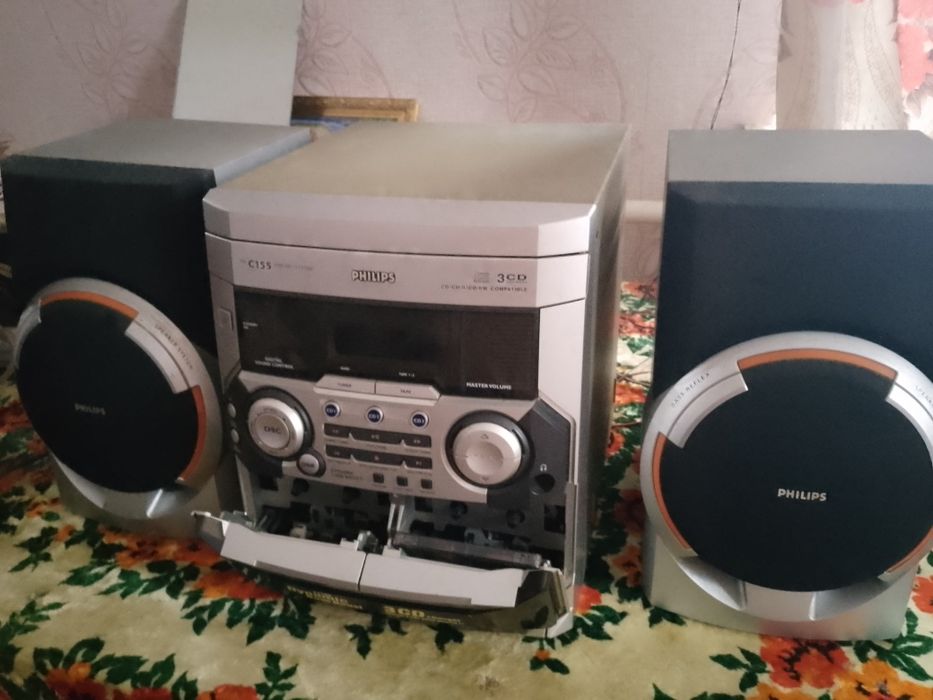 Музичний центр Philips !