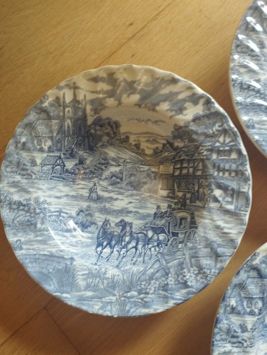 Conjunto de pratos dos cavalinhos azuis