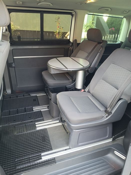 Sprzedam Volkswagen multivan T5 2007 rok