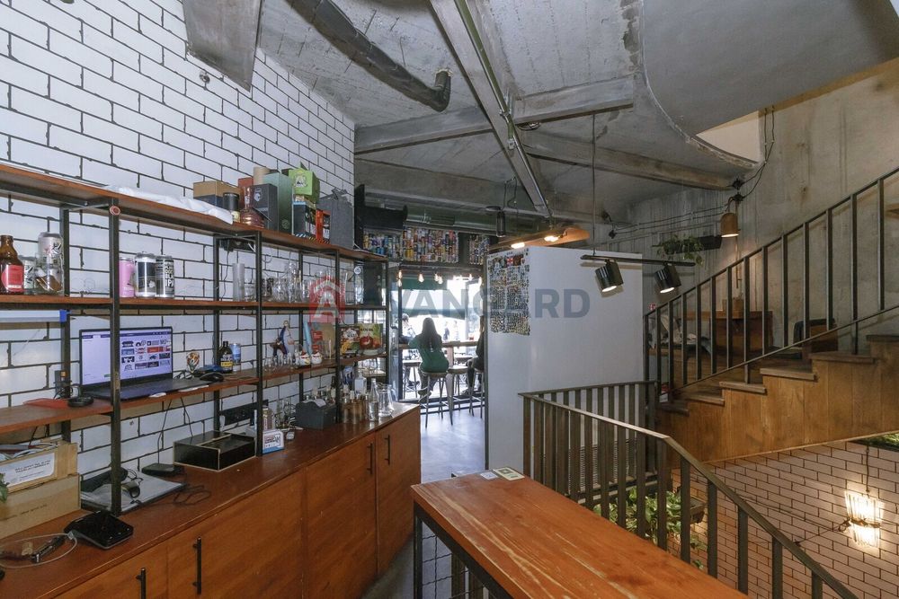 Готовий бізнес Ресторан-ПАБ центр Києва, на Бесарабці БЕЗ %