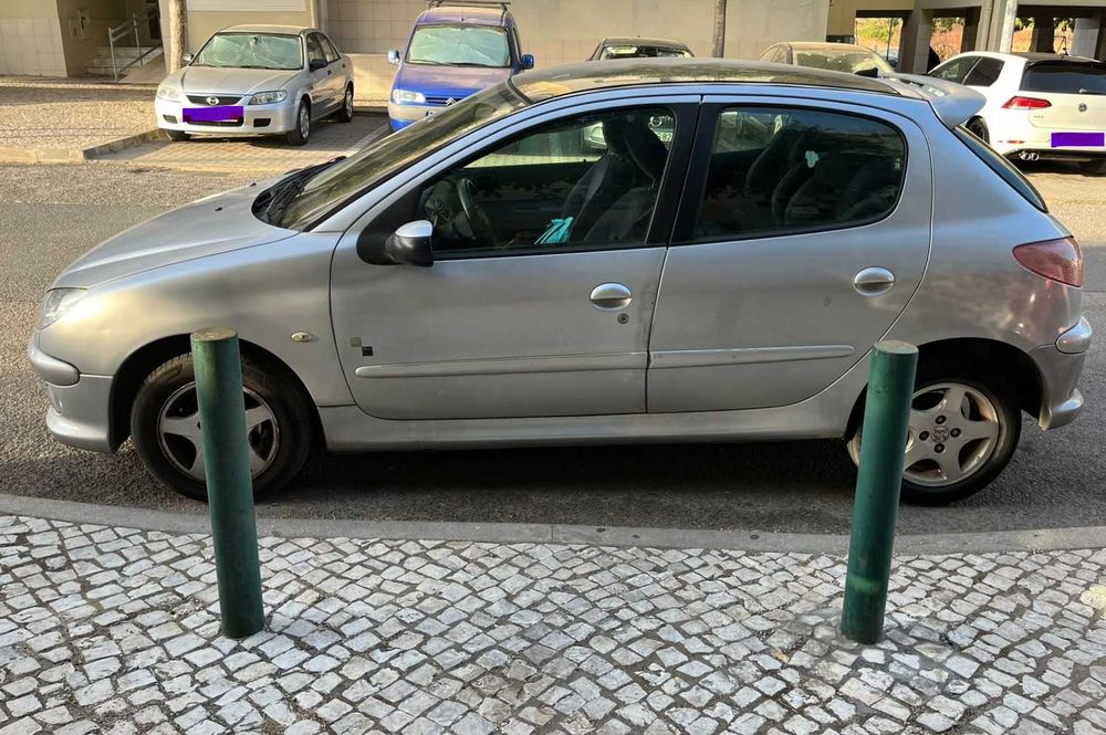 Peugeot 206 Black & Silver 1.1 Gasolina — 2005