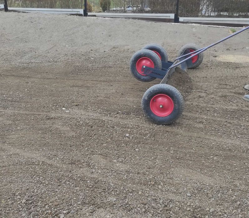 Niwelator ręczny równiarka terenu do ziemi trawnika pod kostkę łata